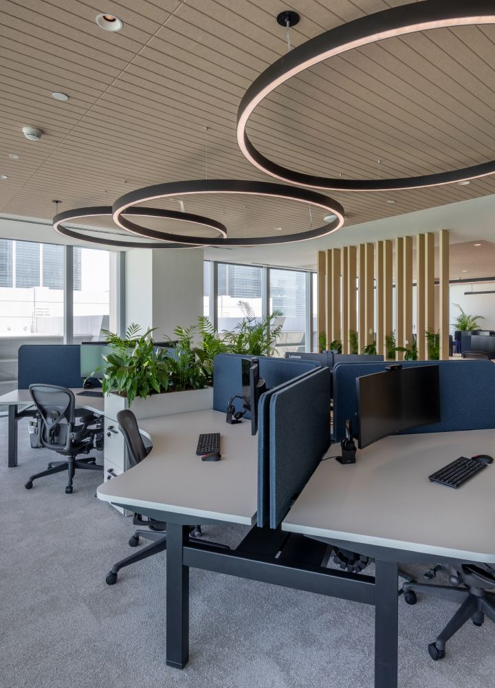Clifford Chance ADGM KPS interior fit out company uae