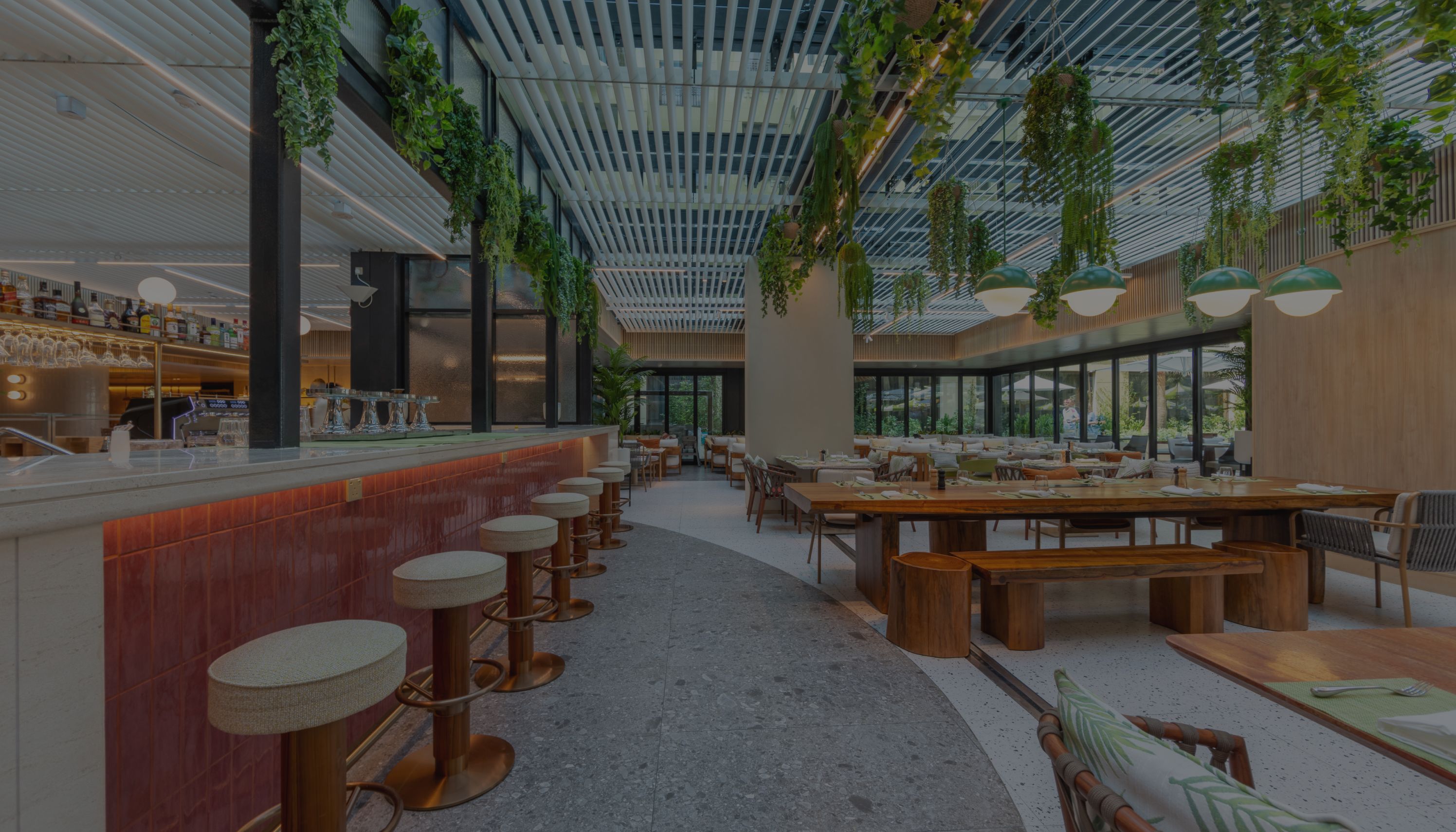 Pullman hotel banner desktop